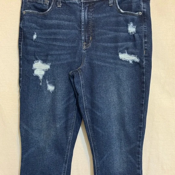 B-251 Old Navy‎ Rockstar High Rise Super Skinny Distressed Cropped Blue Jeans - Picture 3 of 14